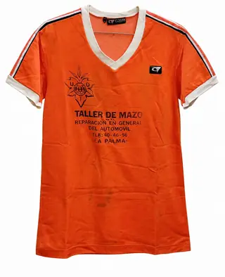 Primera equipación de la U. D. Mazo.